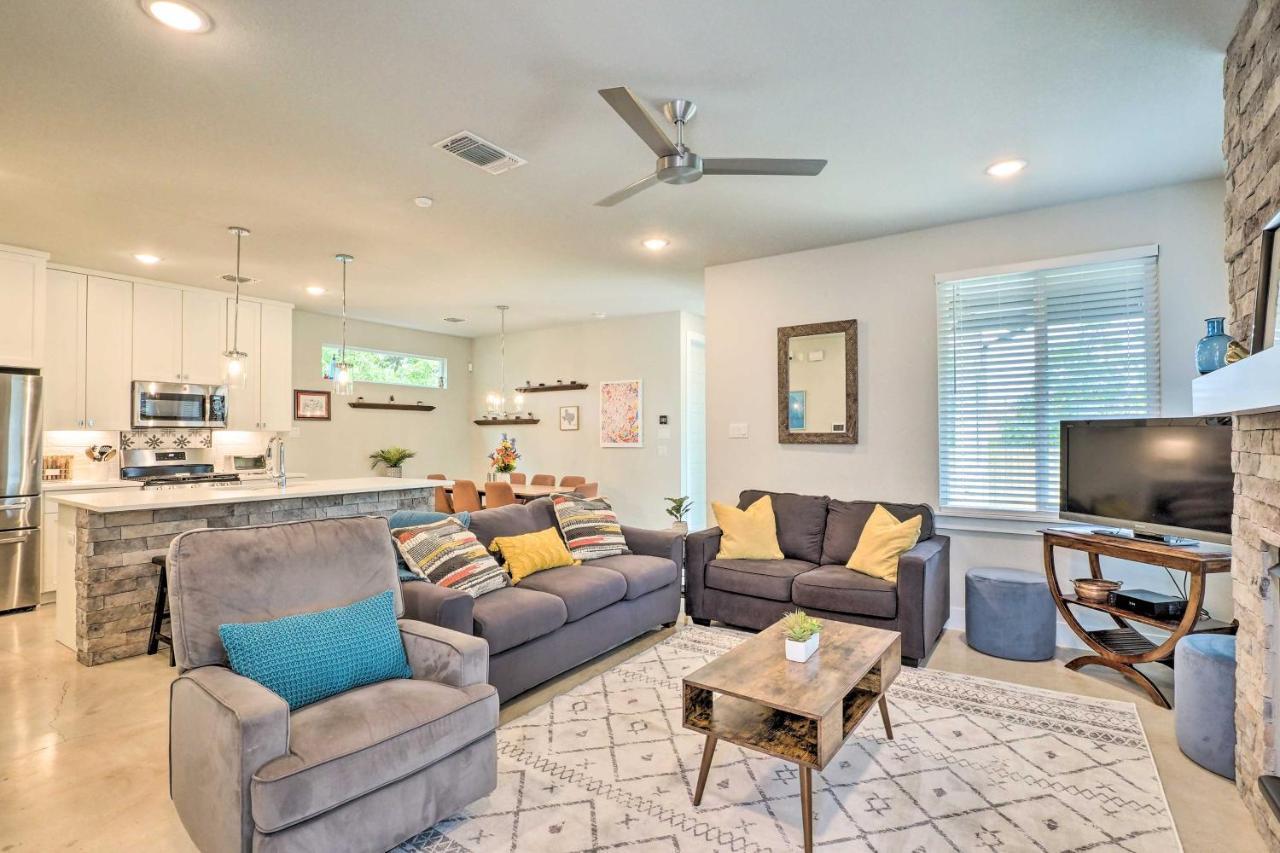 Gorgeous Georgetown Home, Walk To The Square! Exterior photo