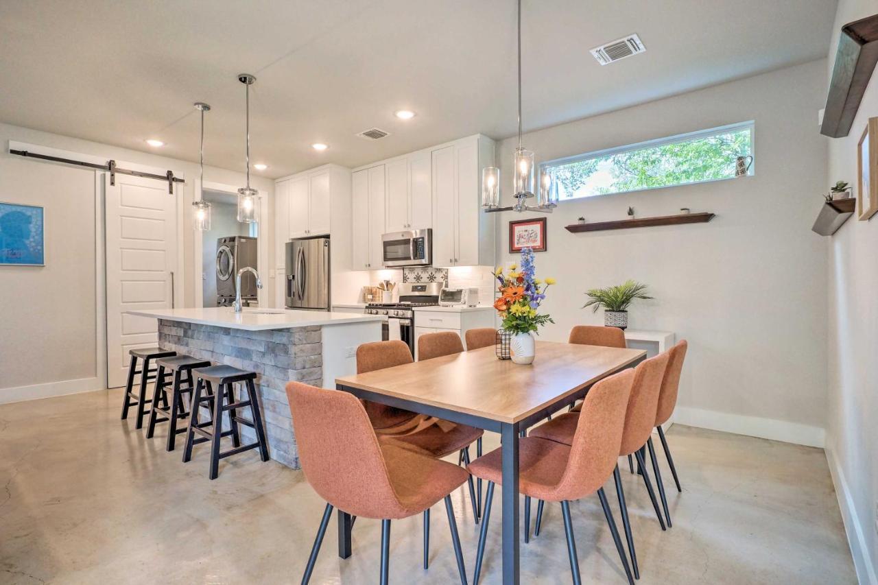 Gorgeous Georgetown Home, Walk To The Square! Exterior photo